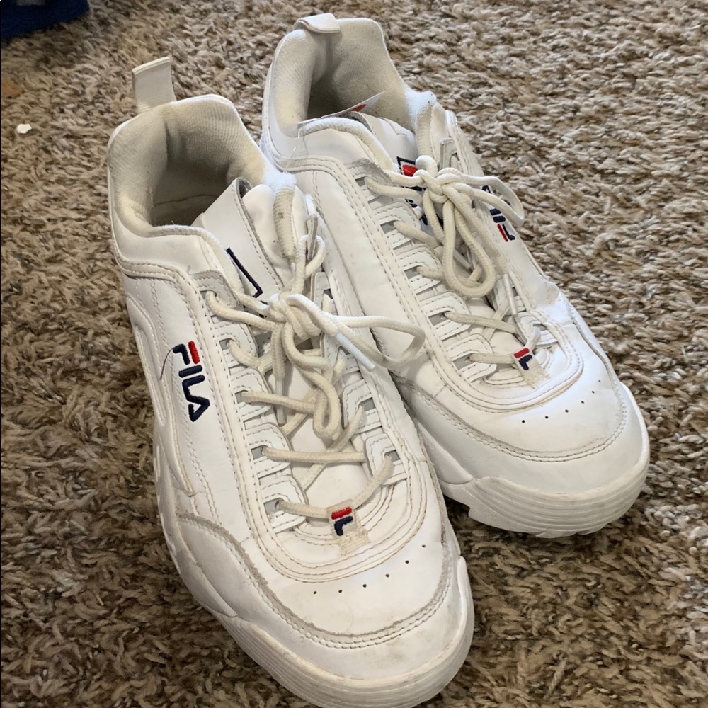 Women's tennis shoes...will need a good cleaning
